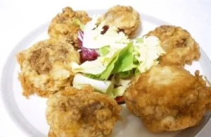 Champiñones rellenos de carne picada y queso