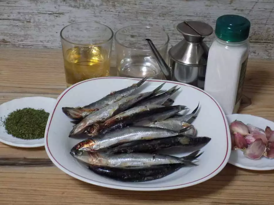 boquerones-en-vinagre-blancos-y-duros