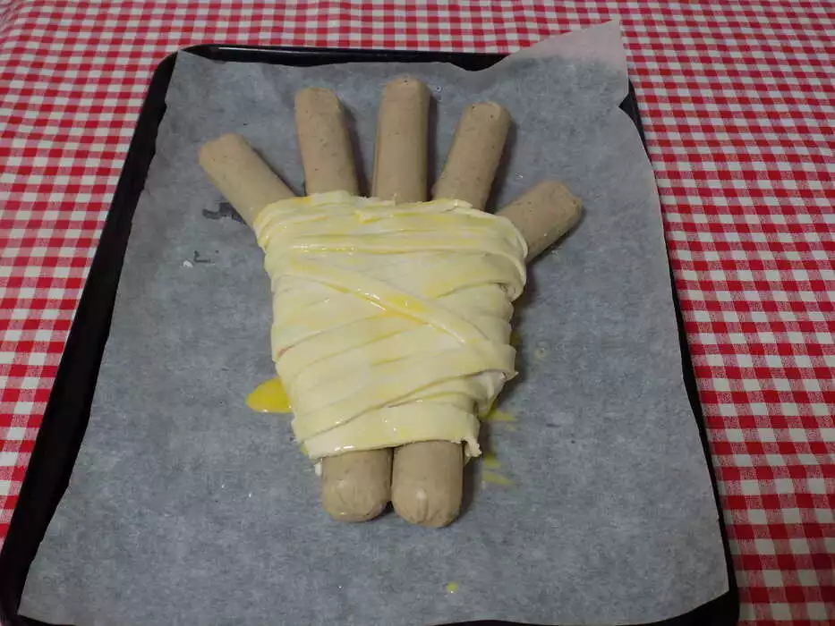 mano-de-momia-halloween