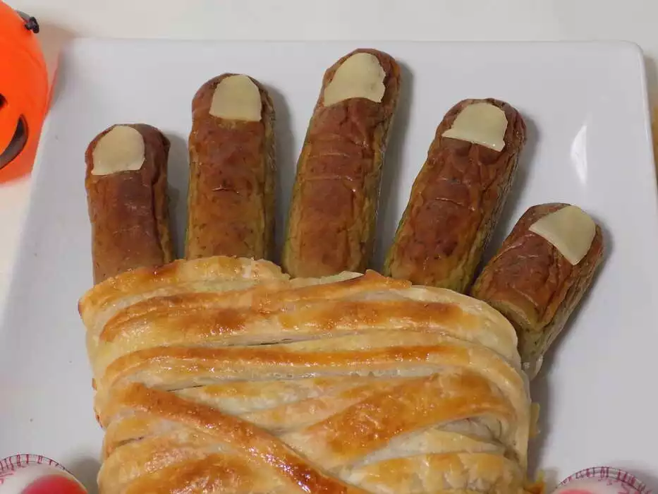 mano-de-momia-halloween