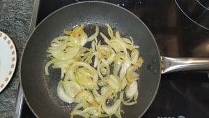 pollo asado a la naranja con pasas