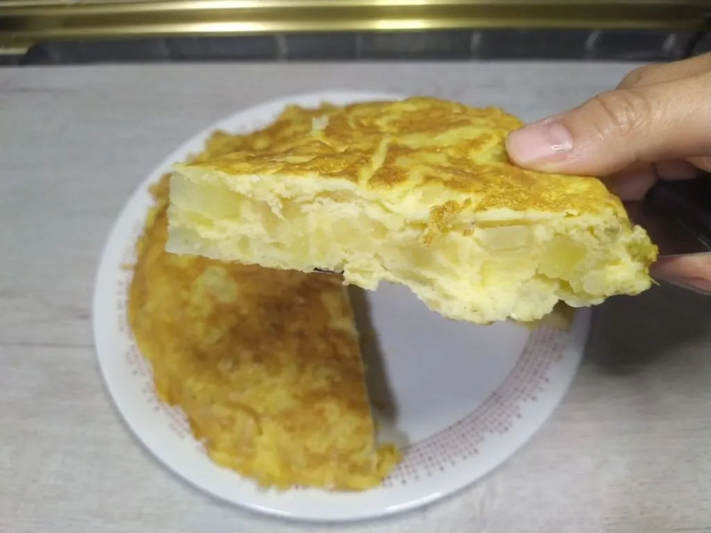 Tortilla de patatas con microondas (baja en calorías)