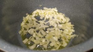 MANITAS DE CERDO EN SALSA