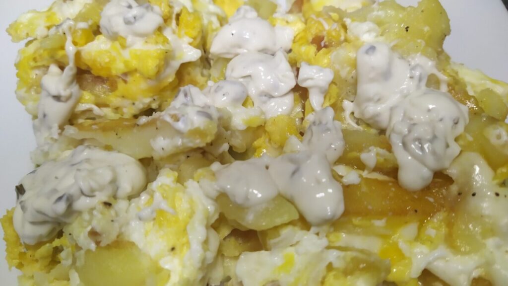 Huevos rotos con patatas