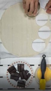 hojaldre-relleno-de-chocolate-en-freidora-de-aire