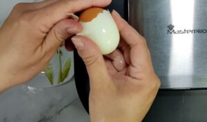 huevos fritos-huevos-cocidos-en-freidora-de-aire