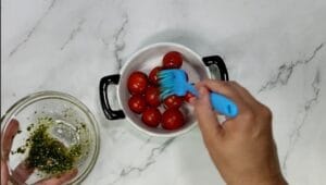 CALABACIN CON TOMATES FRITOS EN FREIDORA DE AIRE. VEGETALES EN AIRFRYER. VERDURAS EN FREIDORA DE AIRE