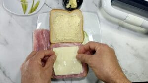 Cómo preparar un SANDWICHES MIXTO de jamón cocido y queso perfecto
