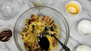 Ensalada fria de pasta de espaguetis