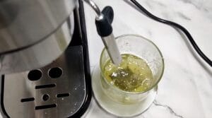 TÉ VERDE CON HIERBABUENA Y LIMÓN