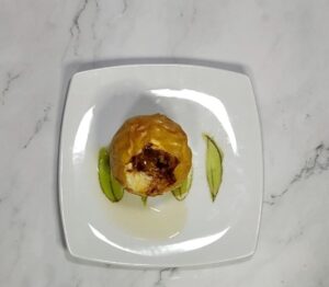 Asar manzanas en freidora de aire