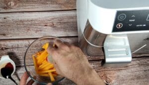 Patatas fritas de calabaza en freidora de aire