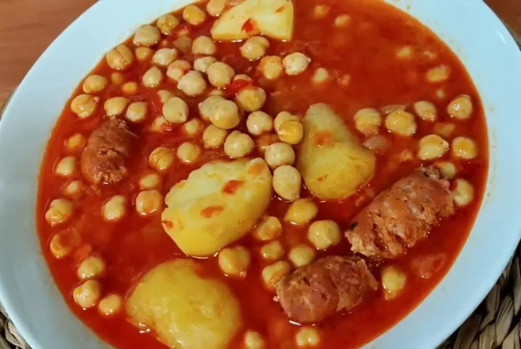 Garbanzos-de-bote-con-chorizo
