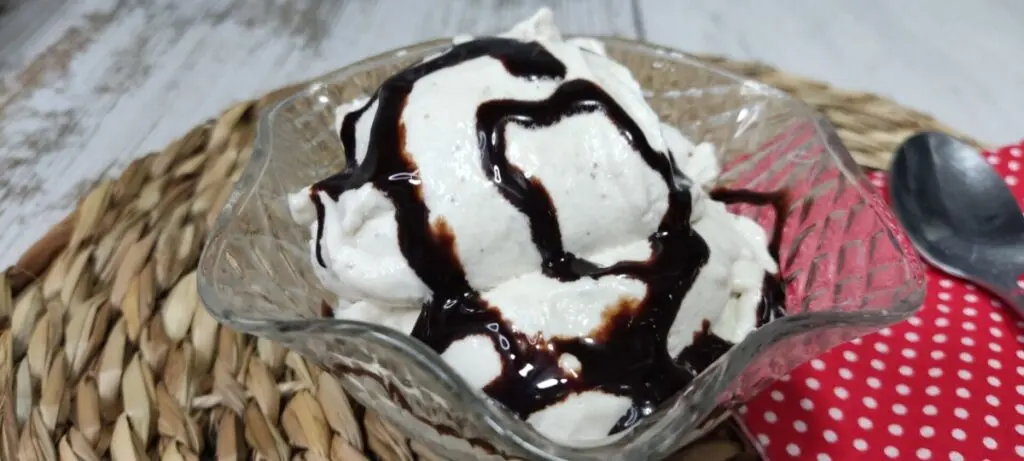 Helado de vainilla vegano