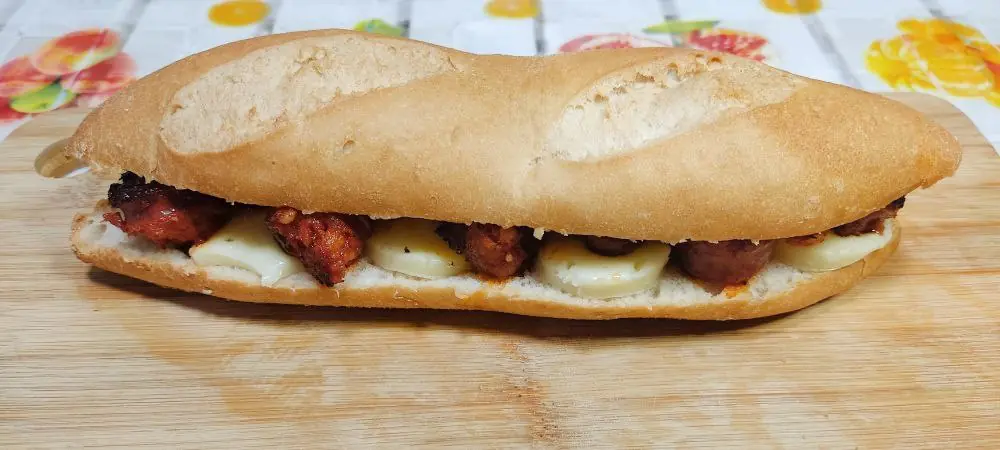 bocadillo-de-chorizo-frito